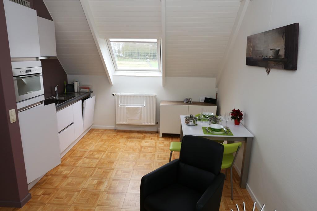 B2B-Flats Lejlighed Ternat Værelse billede